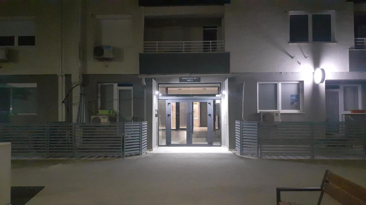 Wonderful Studio Apartment In Skopje Center Екстериор снимка
